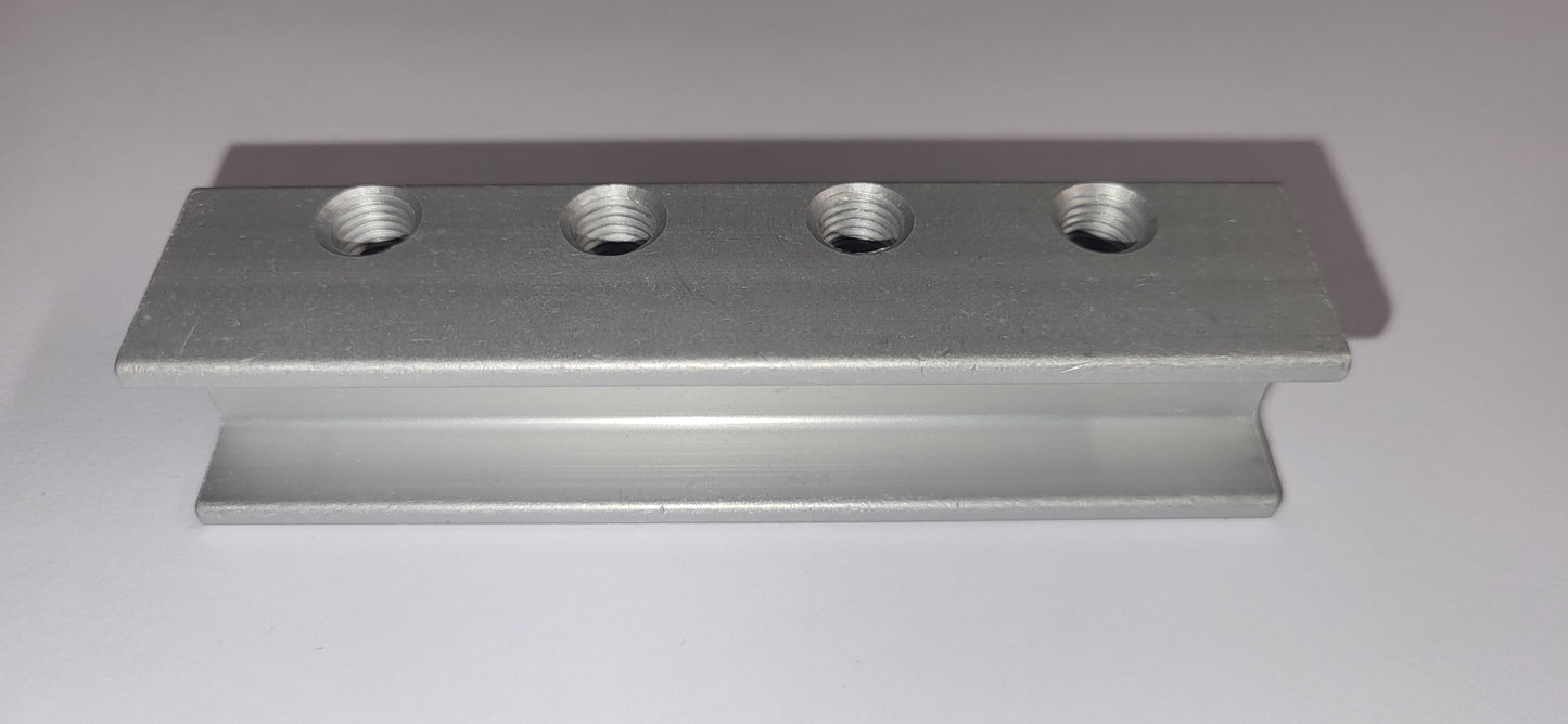 4 outlet manifold (front mount, wide spacing)