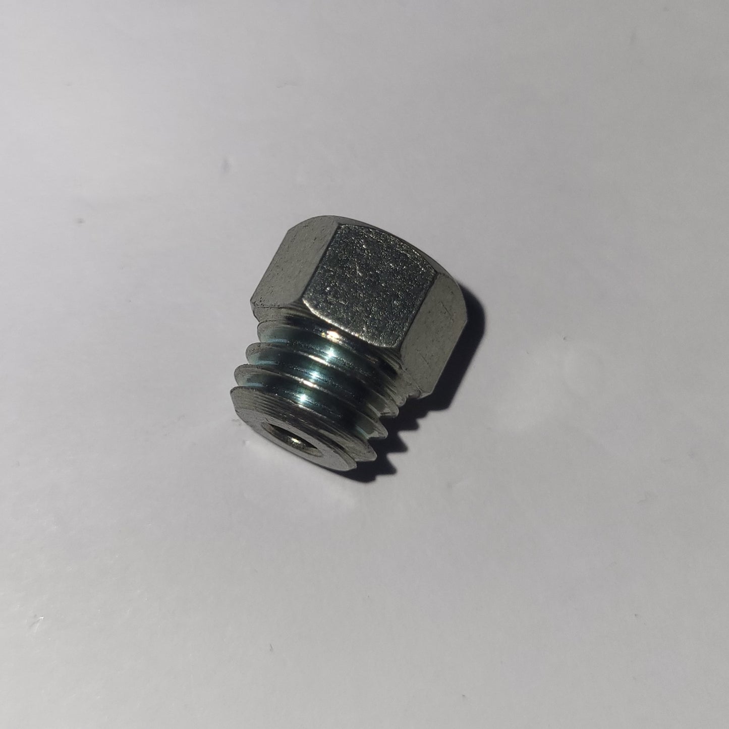 M10x1.5 to 5/16 UNF connector